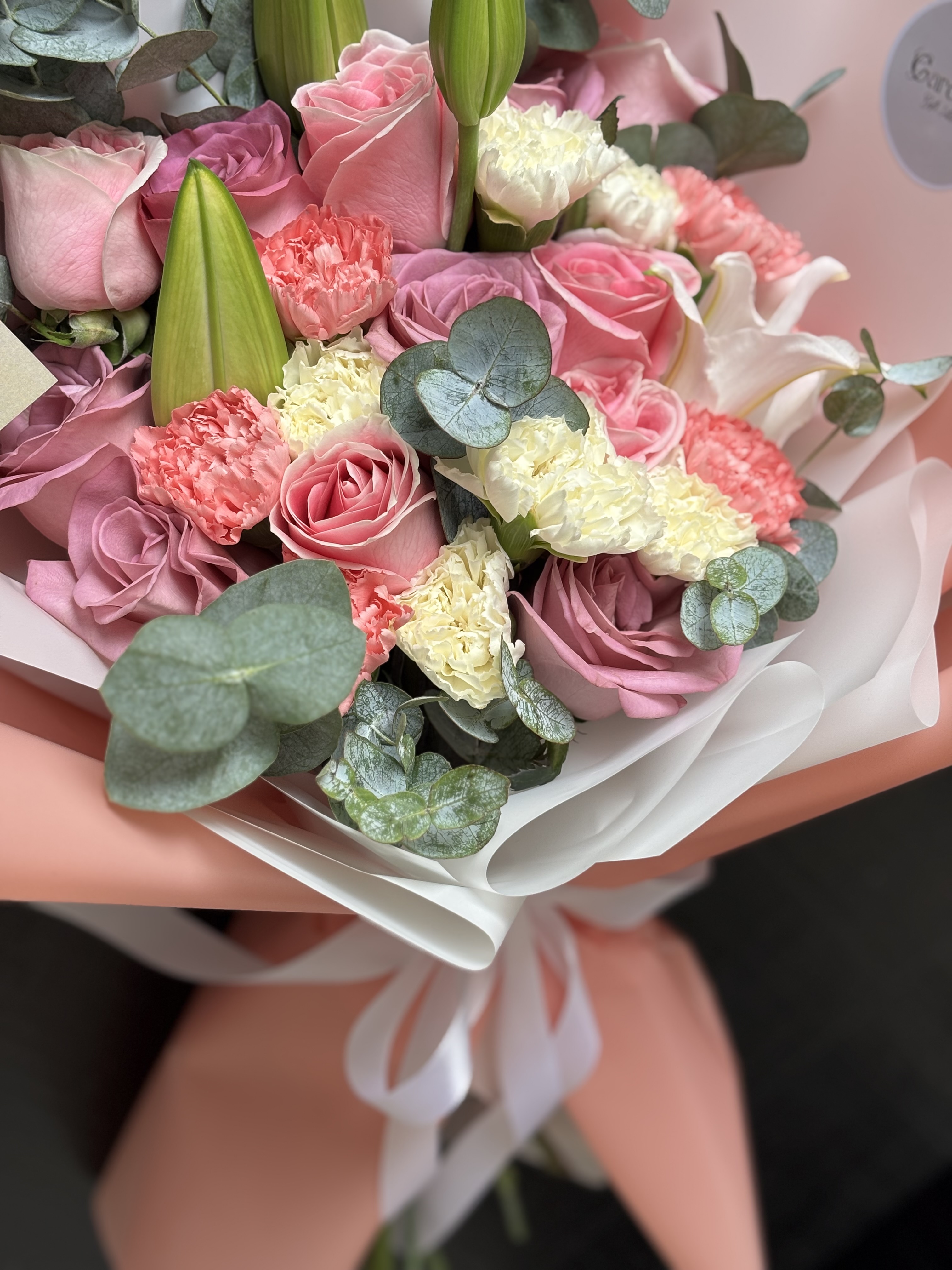 Arreglos florales únicos y llenos de vida. Encuentra el bouquet ideal con entrega rápida en San Pedro Sula.